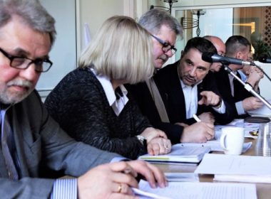 obraz dla wpisu: KK podjęła decyzję o kontynuowaniu rozmów. Powołała swoich przedstawicieli do zespołów roboczych!