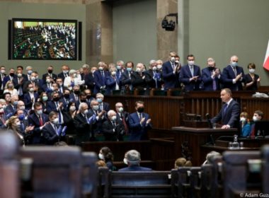 obraz dla wpisu: Rodzina, bezpieczeństwo, praca, inwestycje i godność!