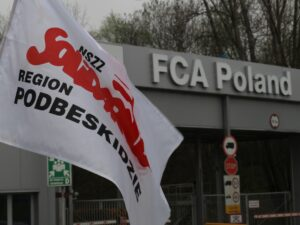 obraz dla wpisu: Zapowiedź zwolnień w FCA Powertrain!